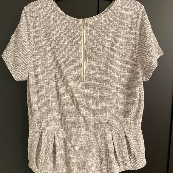 Grey blouse - Picture 2 of 2